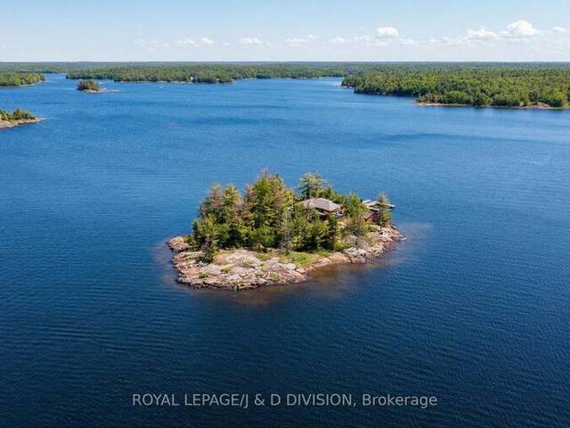 1 B254 EMERALD ISLAND MacTier Ontario, P0C 1H0 - 5 Bedrooms Waterfront Home For sale