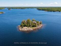 1 B254 EMERALD ISLAND MacTier Ontario, P0C 1H0
