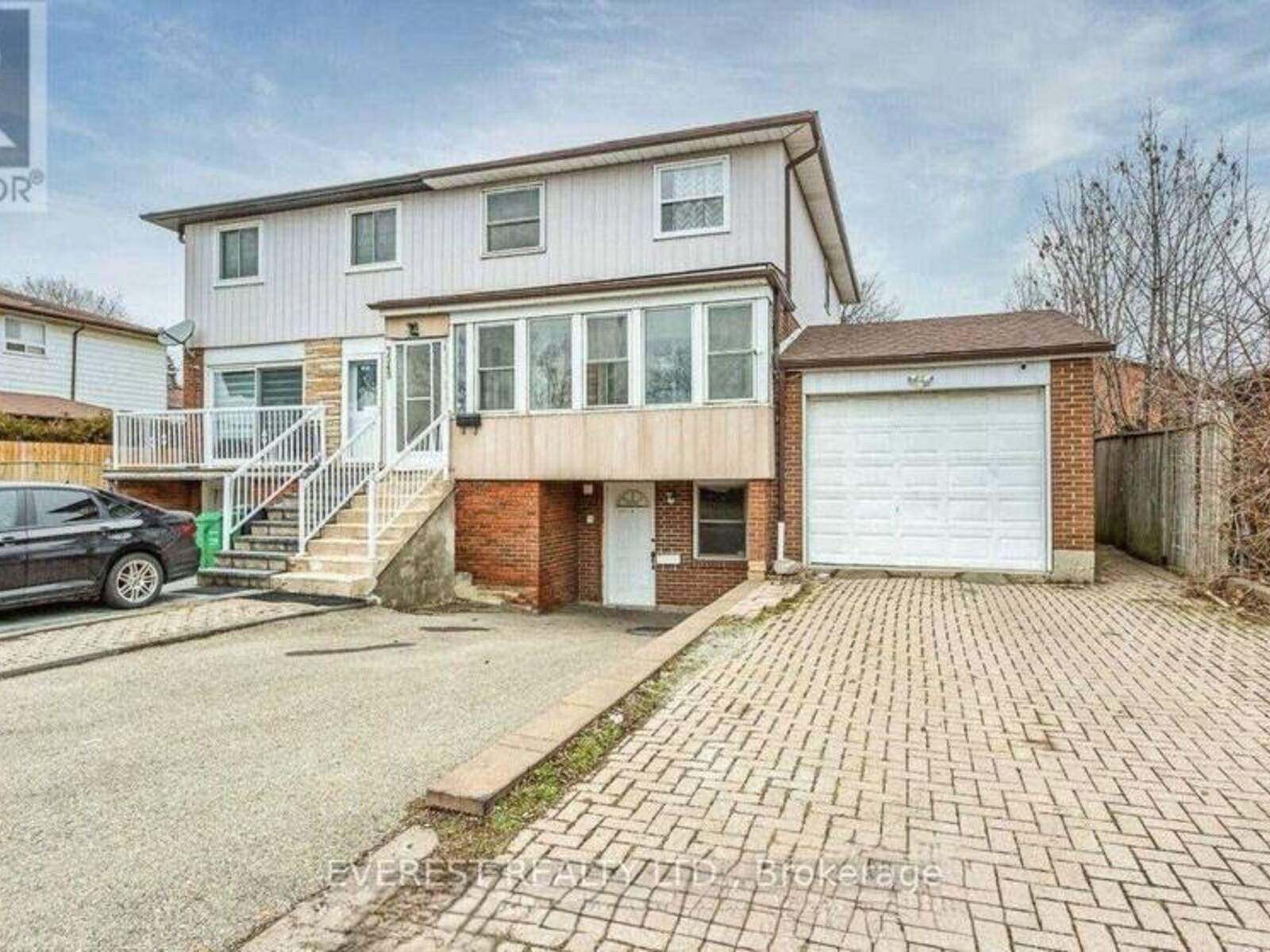 7549 CATALPA ROAD, Mississauga, Ontario L4T 2T2