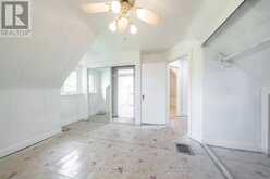 4 ELTON CRESCENT | Toronto Ontario | Slide Image Nine