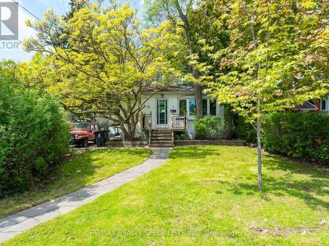 4 ELTON CRESCENT Toronto Ontario, M8W 2X8 - 3 Bedrooms Home For Sale