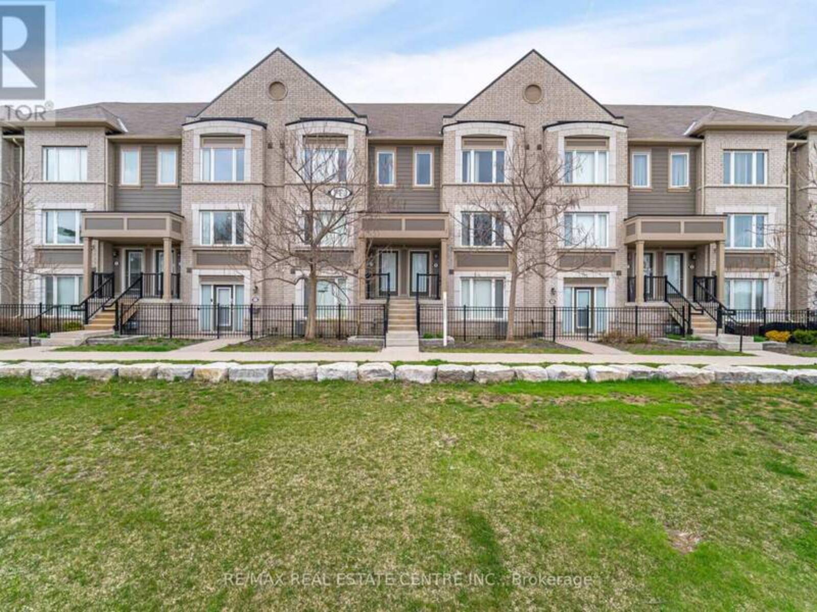 99 - 1 BECKENROSE COURT, Brampton, Ontario L6Y 6G2
