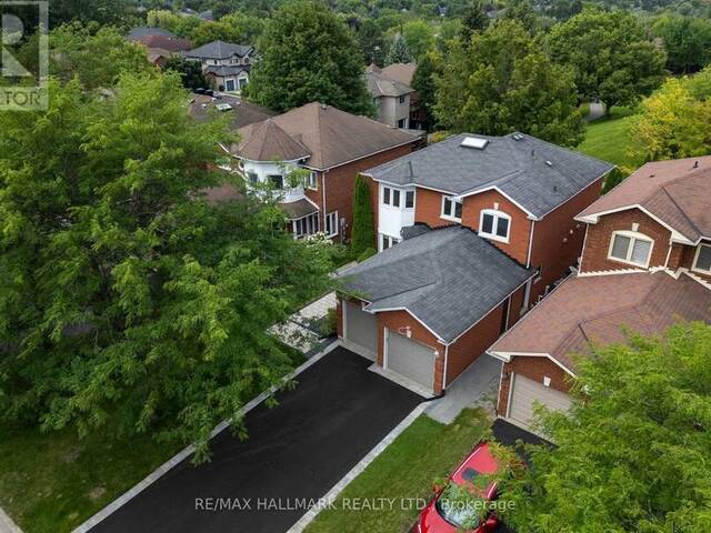 872 HILTON BOULEVARD Newmarket Ontario, L3X 2H8 - Property For Sale