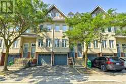 17 - 800 DUNDAS STREET W | Mississauga Ontario | Slide Image One