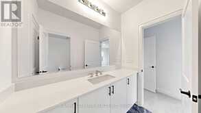 12 ALDWINCKLE AVENUE | Oro-Medonte Ontario | Slide Image Thirty-three