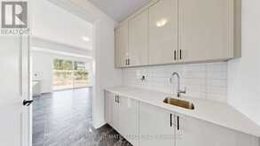12 ALDWINCKLE AVENUE | Oro-Medonte Ontario | Slide Image Six