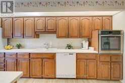 32 - 52 BLUE SPRINGS DRIVE | Waterloo Ontario | Slide Image Fifteen