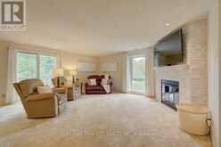32 - 52 BLUE SPRINGS DRIVE | Waterloo Ontario | Slide Image Eight