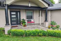 91 MOON POINT DRIVE | Oro-Medonte Ontario | Slide Image Four