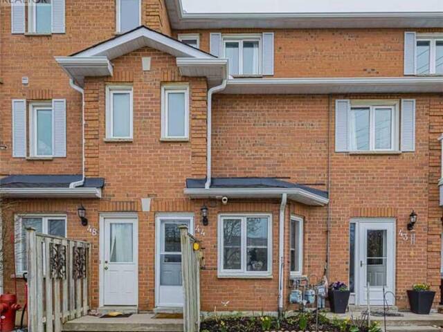44 - 510 ESSA ROAD Barrie Ontario, L4N 7L5 - 3 Bedrooms Condo For Sale