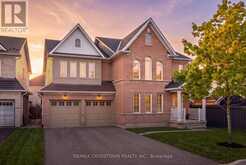 22 MAPLE CROWN TERRACE | Barrie Ontario | Slide Image One
