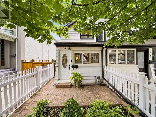25 BATAVIA AVENUE Toronto Ontario, M6N 4A1 - 2 Bedrooms Home For Sale