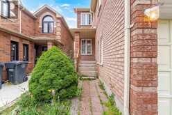 42 MOSLEY CRESCENT | Brampton Ontario | Slide Image Four