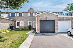 10 ELMSTEAD COURT | Brampton Ontario | Slide Image Fourteen