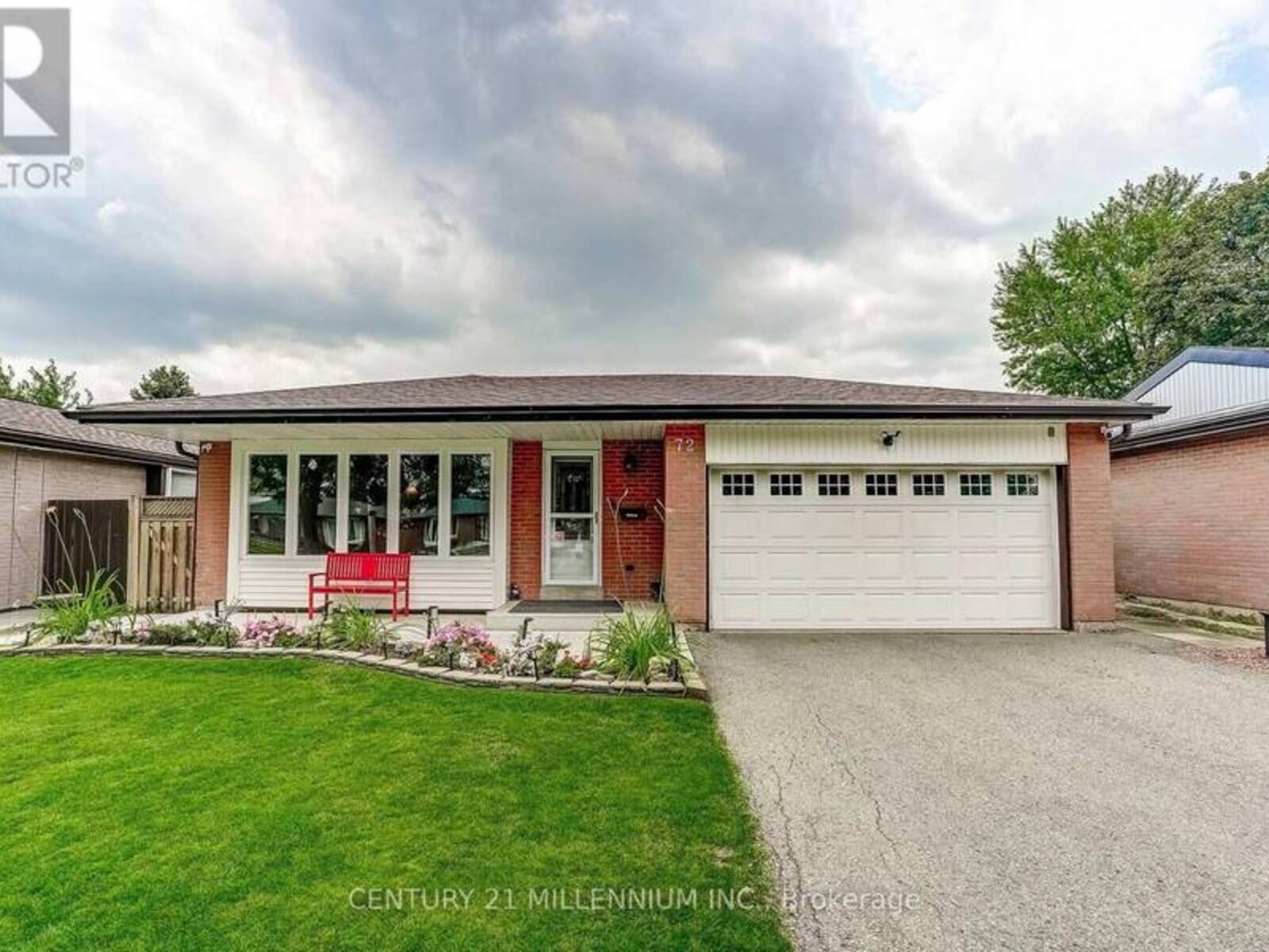 72 GLEBE CRESCENT, Brampton, Ontario L6S 1G1