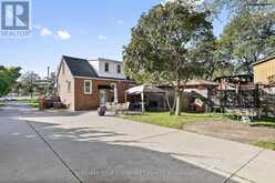 4276 HOWARD AVENUE | Windsor Ontario | Slide Image Twenty-eight