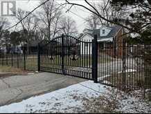 4276 HOWARD AVENUE | Windsor Ontario | Slide Image Thirty-three