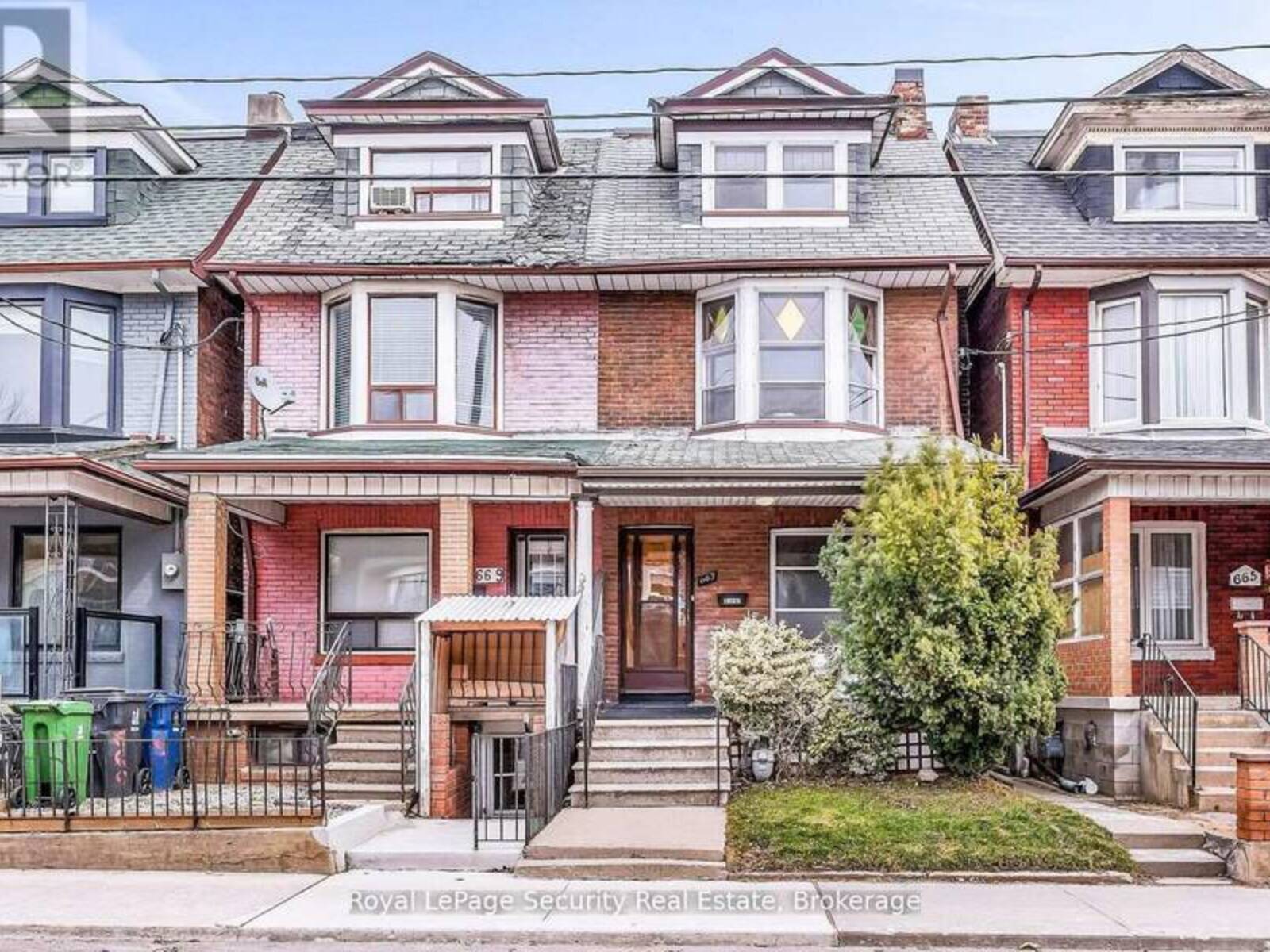 667 OSSINGTON AVENUE, Toronto, Ontario M6G 3T6