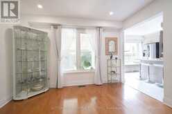 33 WILDERNESS DRIVE | Toronto Ontario | Slide Image Thirteen
