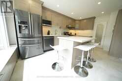 33 WILDERNESS DRIVE | Toronto Ontario | Slide Image Fifteen