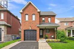 73 RUSSELL BARTON LANE | Uxbridge Ontario | Slide Image One