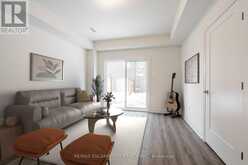 16 CLEAR VALLEY LANE | Hamilton Ontario | Slide Image Two