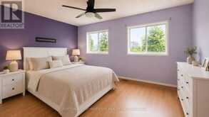 25 LIONS GATE BOULEVARD | Barrie Ontario | Slide Image Seven