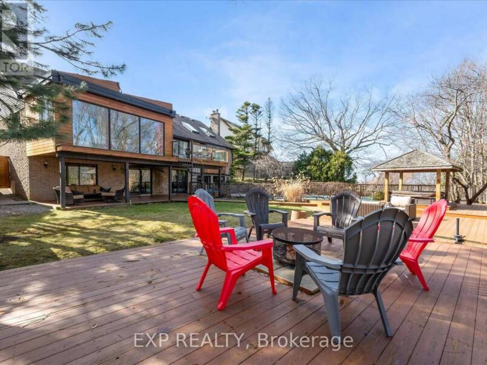 39 HILTS DRIVE, Hamilton, Ontario L8G 3H5