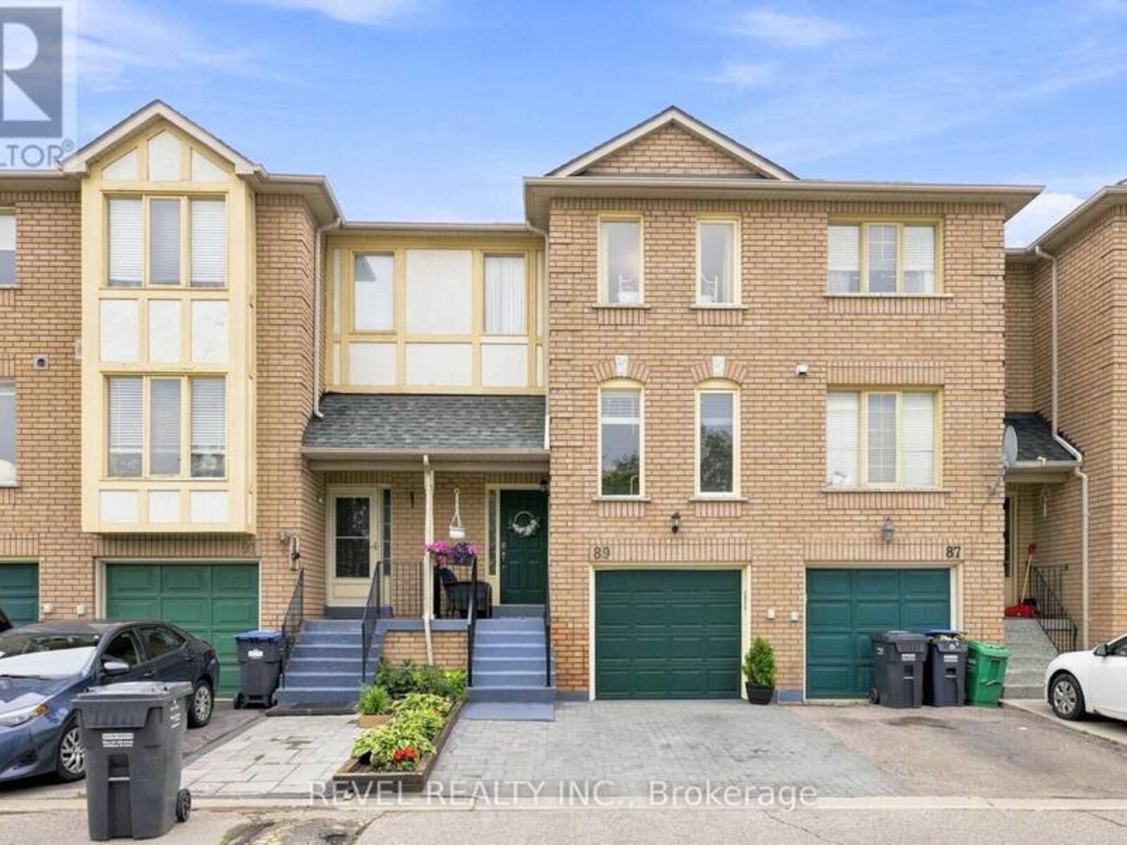 89 - 2 SIR LOU DRIVE, Brampton, Ontario L6Y 5A8