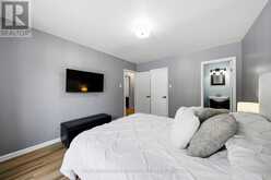 127 REDGRAVE DRIVE | Toronto Ontario | Slide Image Eighteen