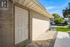 127 REDGRAVE DRIVE | Toronto Ontario | Slide Image Forty-six