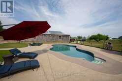 710 SEACLIFF DRIVE | Kingsville Ontario | Slide Image Four