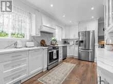 2 GRENADINE COURT | Toronto Ontario | Slide Image Ten