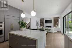 2B FAIRWAY ROAD | Toronto Ontario | Slide Image Sixteen