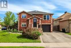 2 HEWITT PLACE | Barrie Ontario | Slide Image One