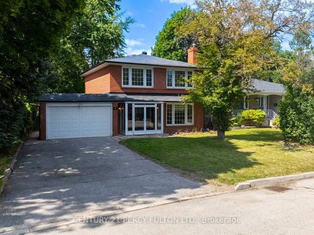 6 DONNA COURT Toronto Ontario, M2M 2C8 - 5 Bedrooms Home For Sale