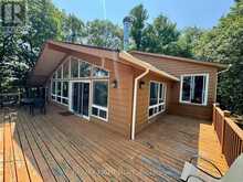 3140 ISLAND 1810 | Honey Harbour Ontario | Slide Image Ten