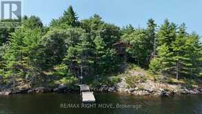 3140 ISLAND 1810 | Honey Harbour Ontario | Slide Image One