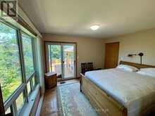 3140 ISLAND 1810 | Honey Harbour Ontario | Slide Image Thirty-nine