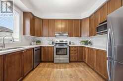 75 ROBERT ATTERSLEY DRIVE E | Whitby Ontario | Slide Image Sixteen