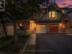 19 EVELYN BUCK LANE Aurora Ontario, L4G 7H9