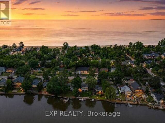 256 OLD MOSLEY STREET Wasaga Beach Ontario, L9Z 2J2 - 6 Bedrooms Home For Sale