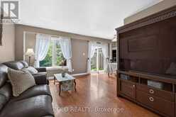 18 KAREN COURT | Orangeville Ontario | Slide Image Eight