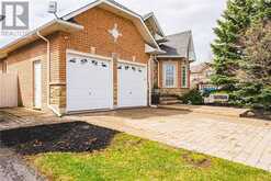 137 PINEHILL DRIVE | Hamilton Ontario | Slide Image Three