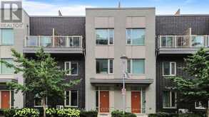 46 - 26 APPLEWOOD LANE | Toronto Ontario | Slide Image One