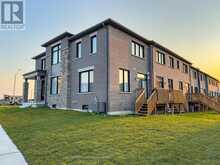 145 FENCHURCH MANOR | Barrie Ontario | Slide Image Three