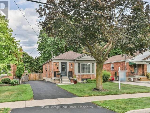 41 ASHBOURNE DRIVE Toronto Ontario, M9B 4H3 - 5 Bedrooms Home For Sale