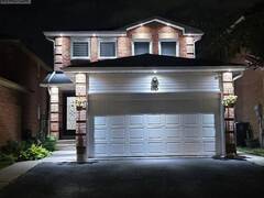 86 WHITEHAVEN DRIVE Brampton Ontario, L6Z 2R4