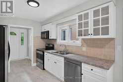 3401 ROCKWOOD DRIVE | Burlington Ontario | Slide Image Six