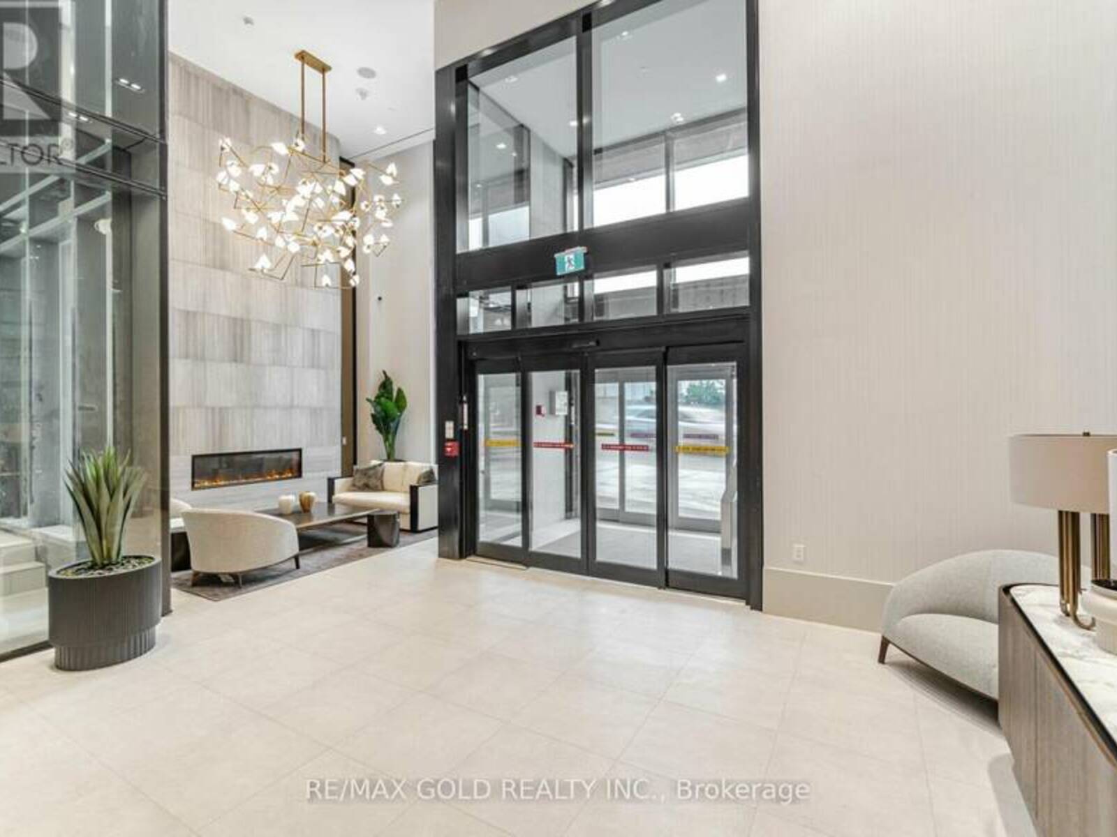 216 - 2020 BATHURST STREET, Toronto, Ontario M5P 3L1